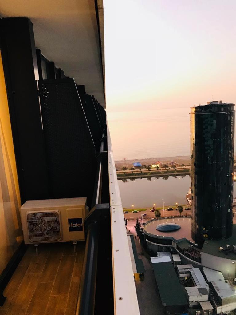Аппартаменты В Батуми С Видом На Море В Orbi City Lägenhet Rum bild